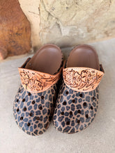 Load image into Gallery viewer, Tooled Leather Crocs