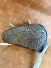 Load image into Gallery viewer, Leather Gun Case